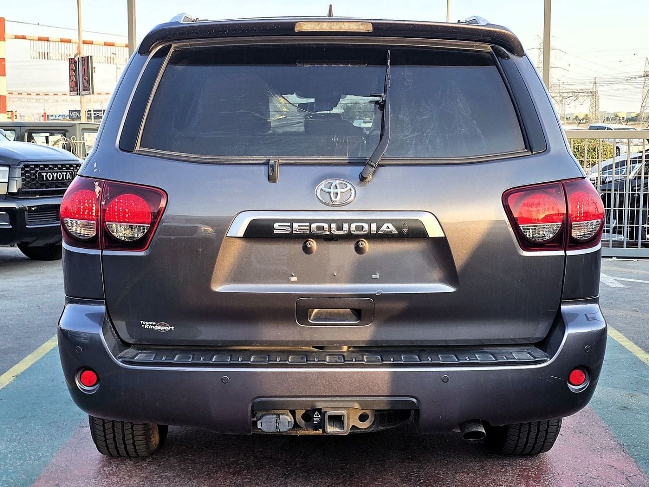 Toyota Sequoia SR5 2021 USA specs