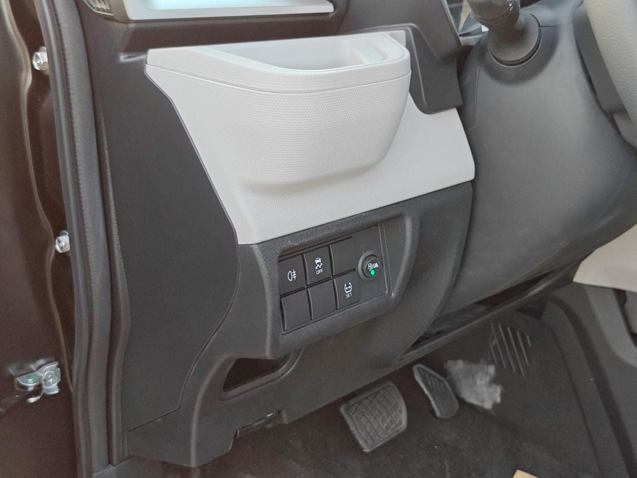 تويوتا فيلوز GX 1.5L FWD 5 DOOR