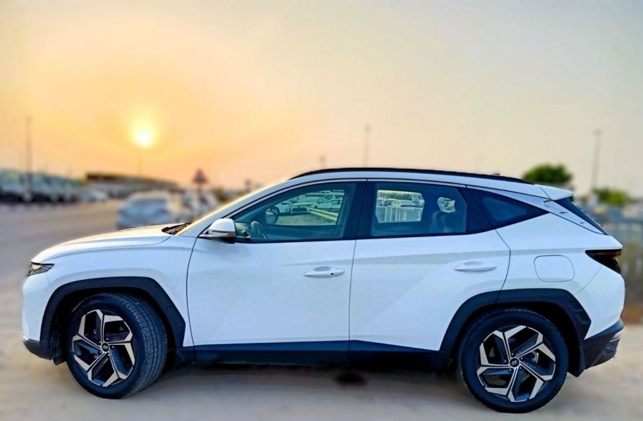 Hyundai Tucson Hyundai Tucson 2022  full option , 5dr SUV, 2.0L 4cyl Petrol, Automatic, Front Wheel Drive Used
