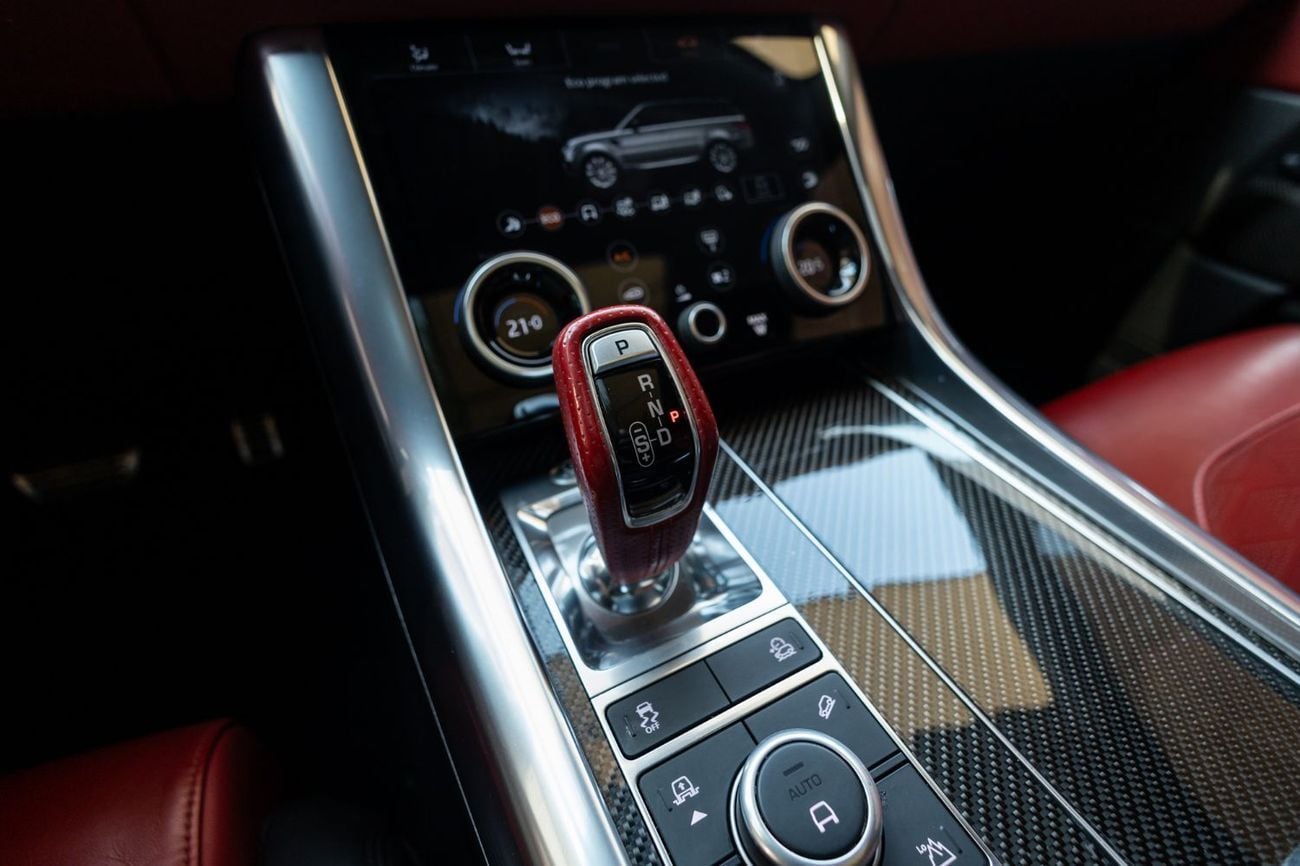 Land Rover Range Rover Sport SVR 5.0L (575 HP) AWD