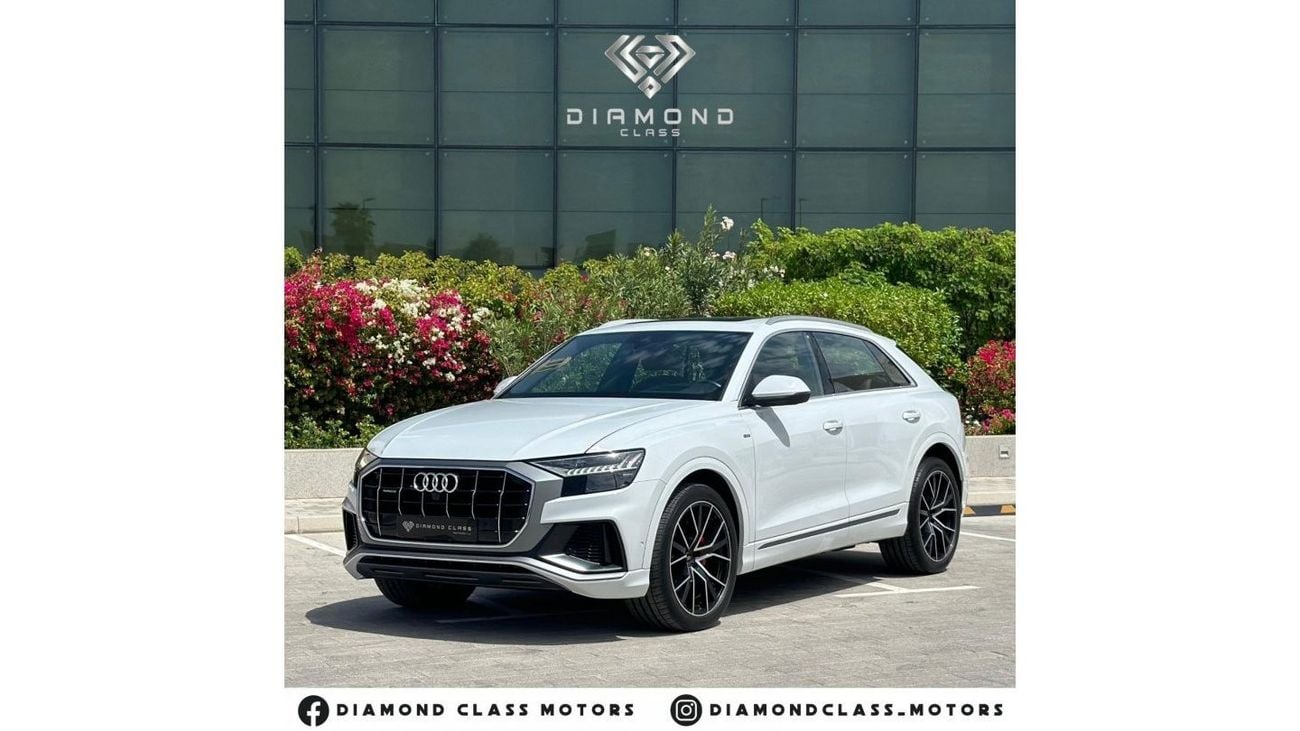 Audi Q8 Audi Q8 S-Line 55 TFSI Quattro Top Option GCC Panoramic  Head-Up Display  360 Camera  202 Under Warr