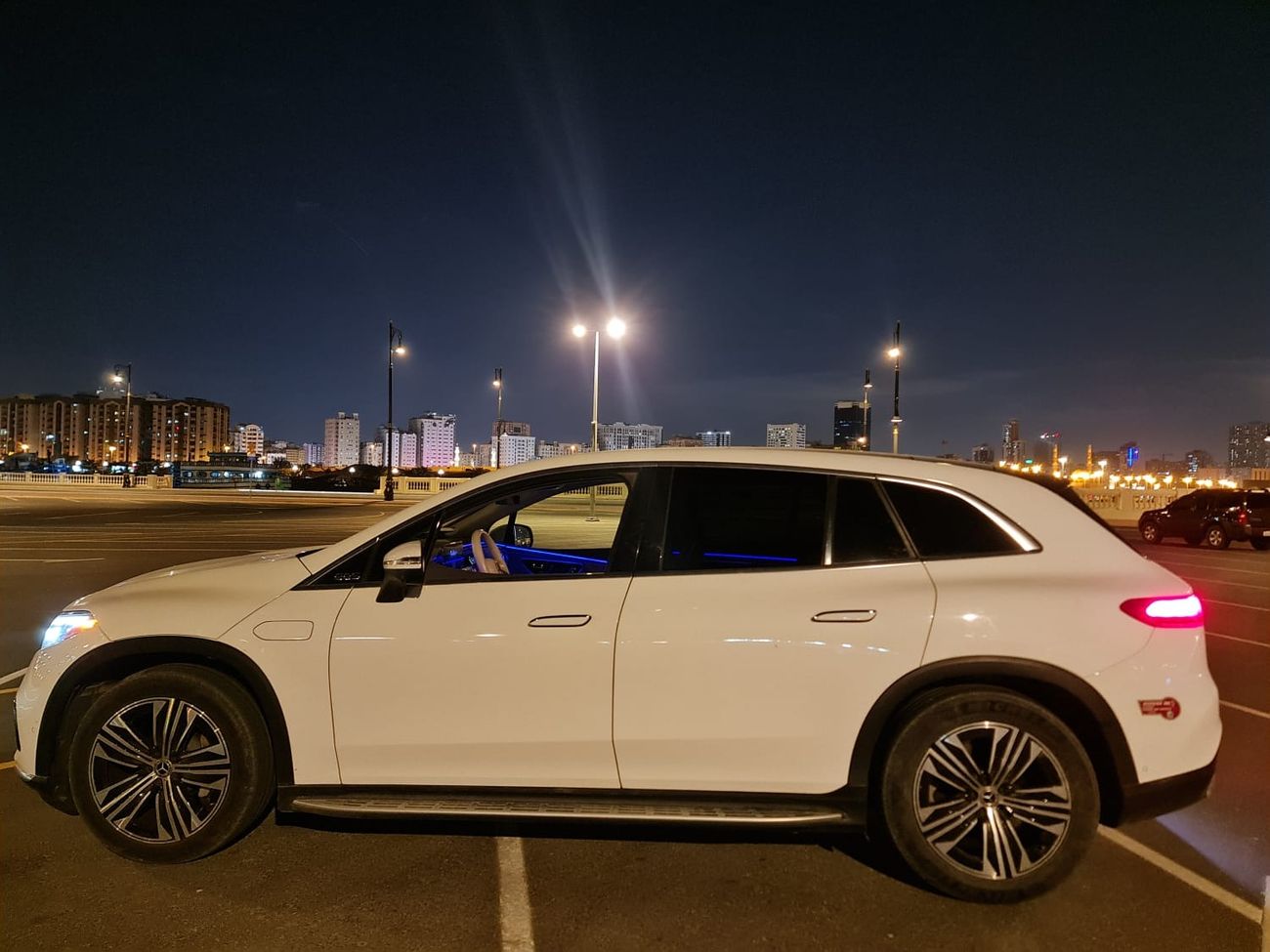 Mercedes-Benz EQS 450+ SUV