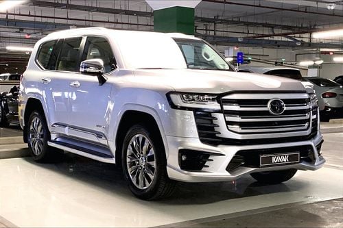 Toyota Land Cruiser VXR | National Day Celebration | Guaranteed Warranty | 0 Down Payment