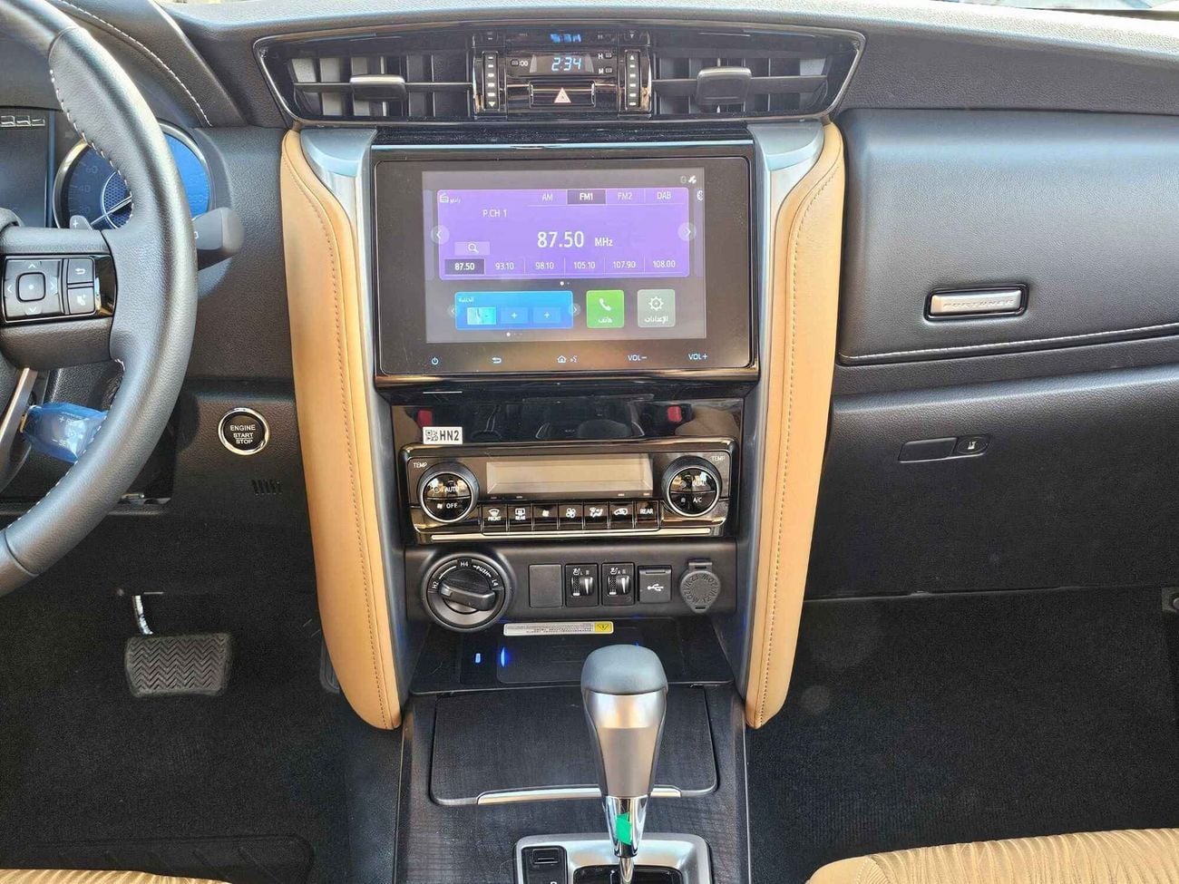 تويوتا فورتونر 4.0L V6 PETROL / 8 SCREEN + CAMERA / REMOTE KEY / REAR A/C (CODE # FP40VXB)