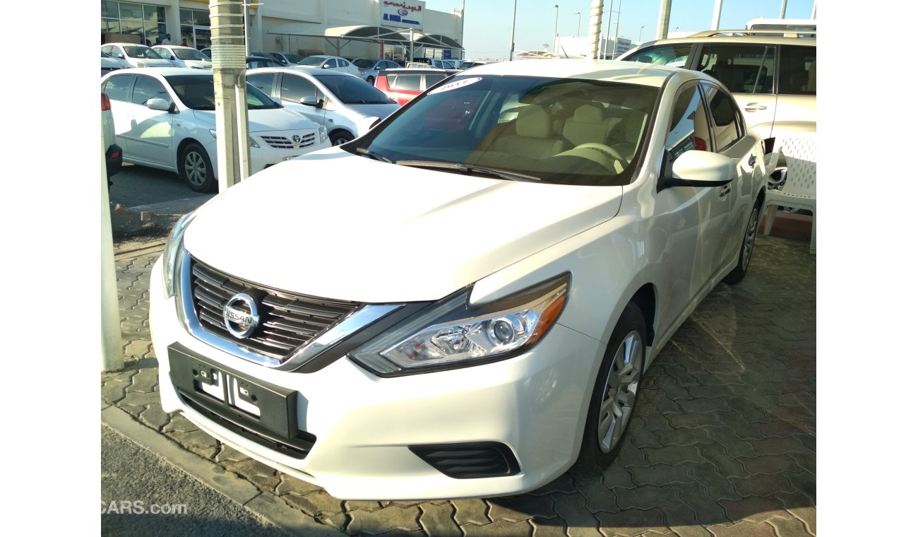 Nissan Altima 2017 WHITE GCC NO ACCIDENT PERFECT