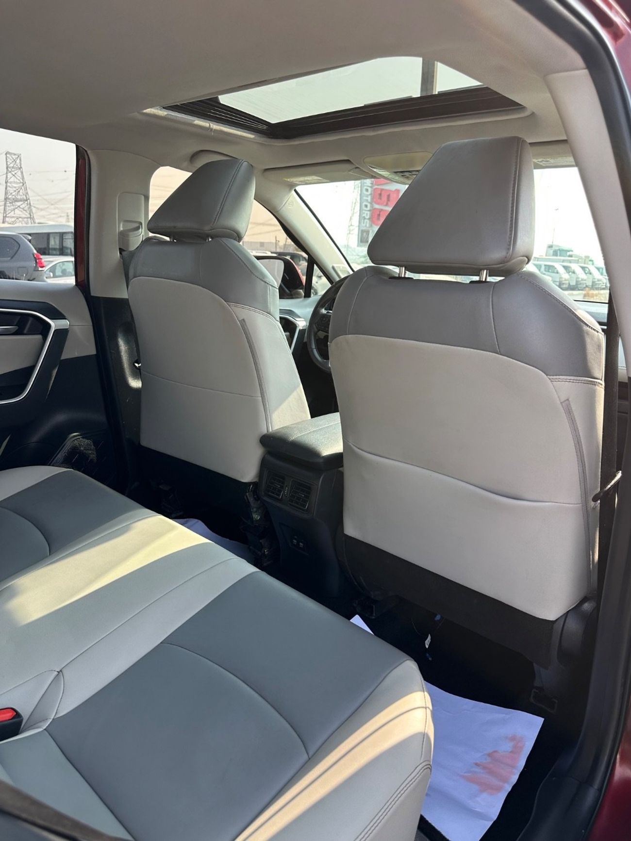 تويوتا راف ٤ 