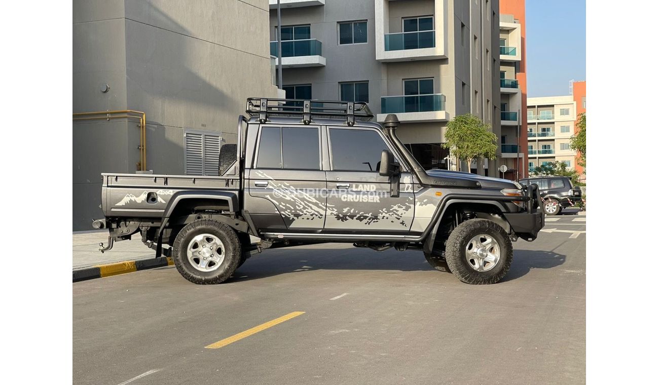 Toyota Land Cruiser 70 2016 4x4 Diesel V8 Manual 4.5L Off-Road Tires Premium Condition