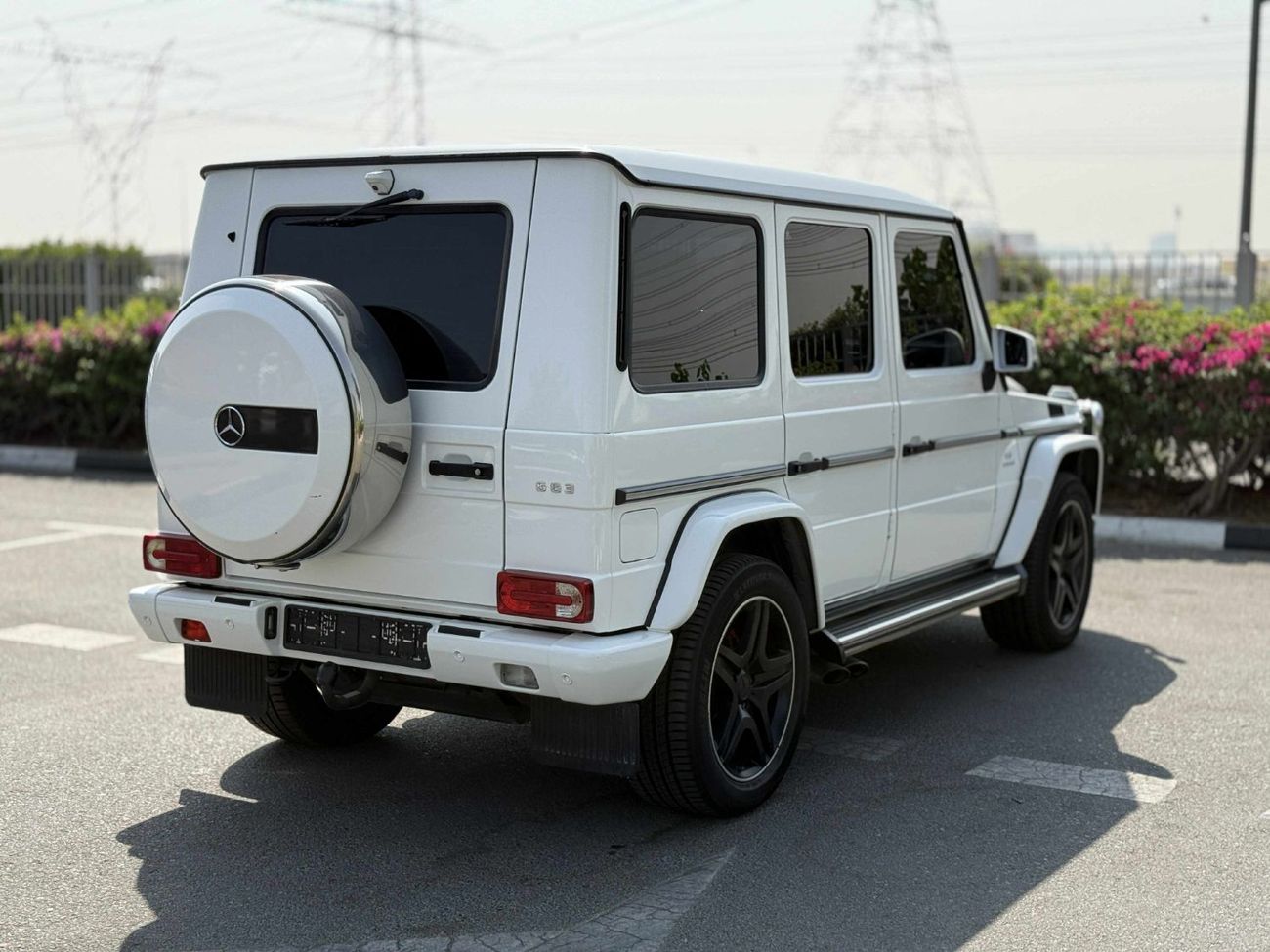 Mercedes-Benz G 63 AMG Std 5.5L GCC SPEC NEAT AND CLEAN LESS KILOMETER