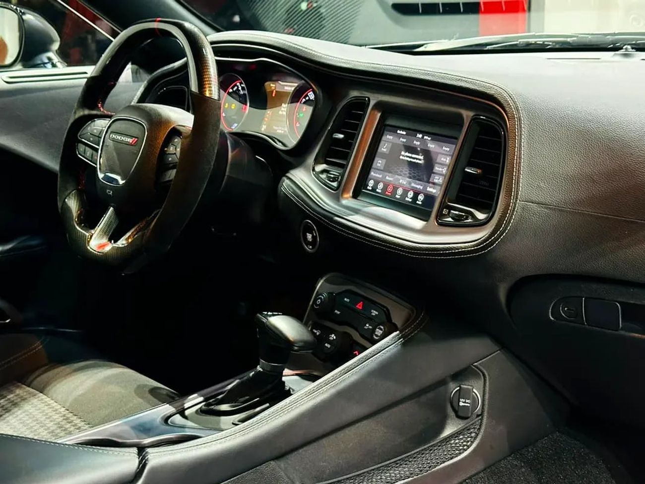 Dodge Challenger SXT 100Th Anniversary Edition 3.6L V6 WIDEBODY KIT 51000 KM WITH ONE YEAR WARRANTY