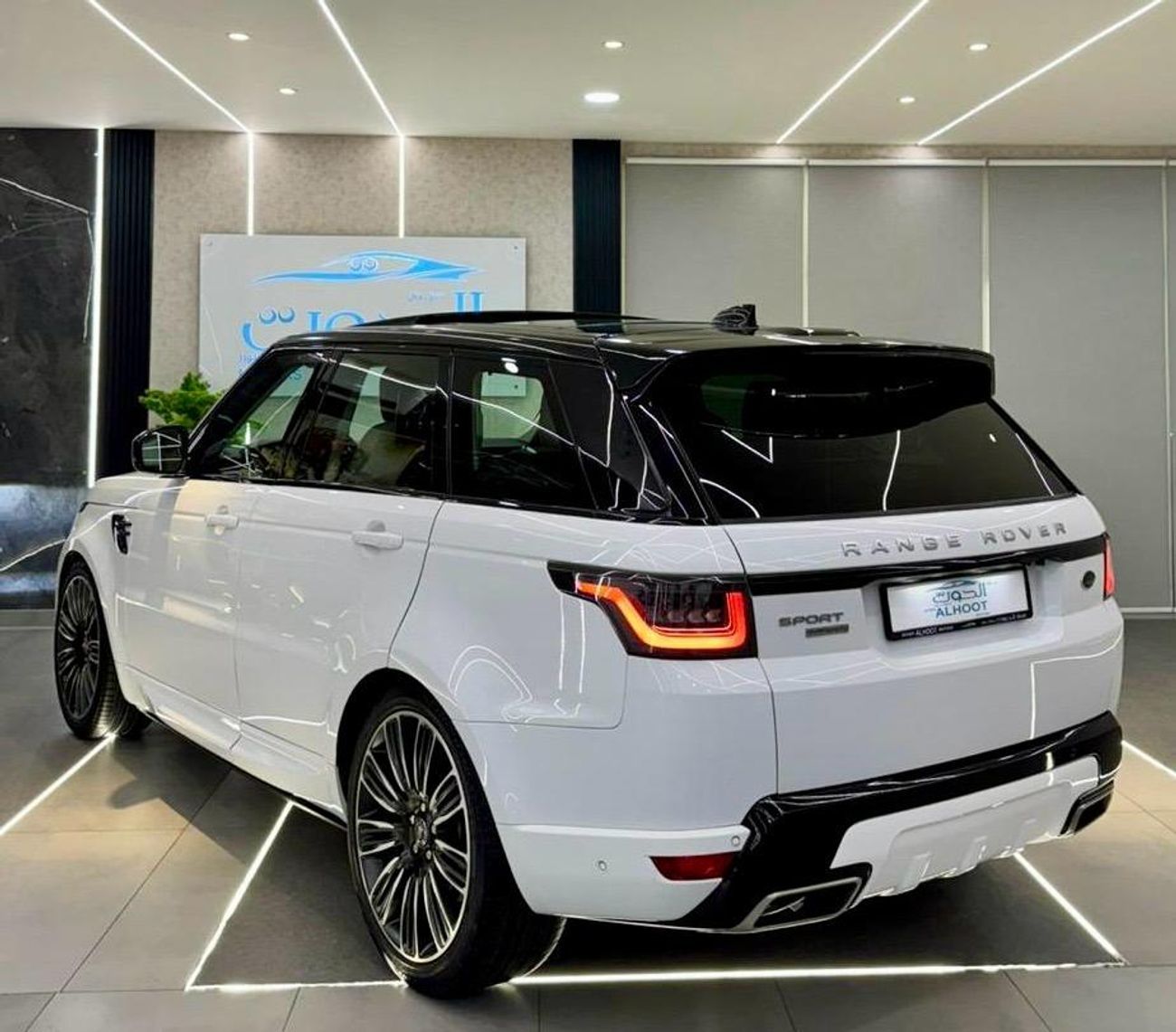لاند روفر رينج روفر سبورت Autobiography Dynamic P400 3.0L AUTOBIOGRAPHY SUPERCHARGED RANGE ROVER SPORT || GCC || TOP RANGE ||