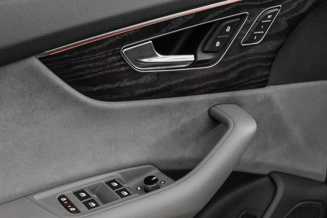 Audi Q8 55 TFSI quattro S-Line