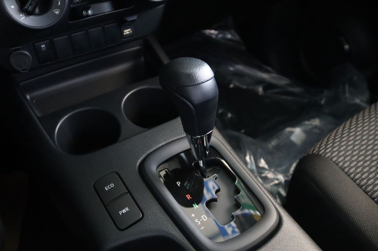 Toyota Hilux 2025 TOYOTA HILUX 2.7 **EXPORT ONLY**التصدير فقط خارج الخليج***