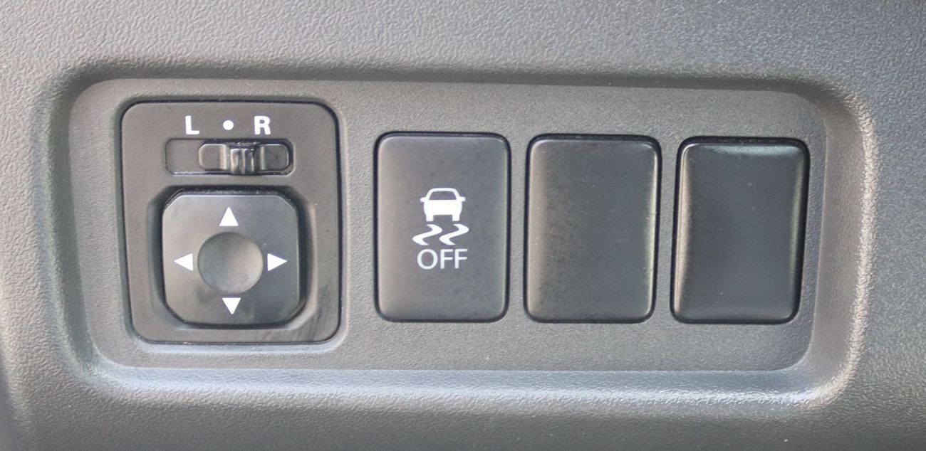 ميتسوبيشي اتراج ميتسوبيشى أتراج -2022 - خليجى- بدون حوادث - بمحرك 1.2L- ممشى قليل - بحاله ممتازه