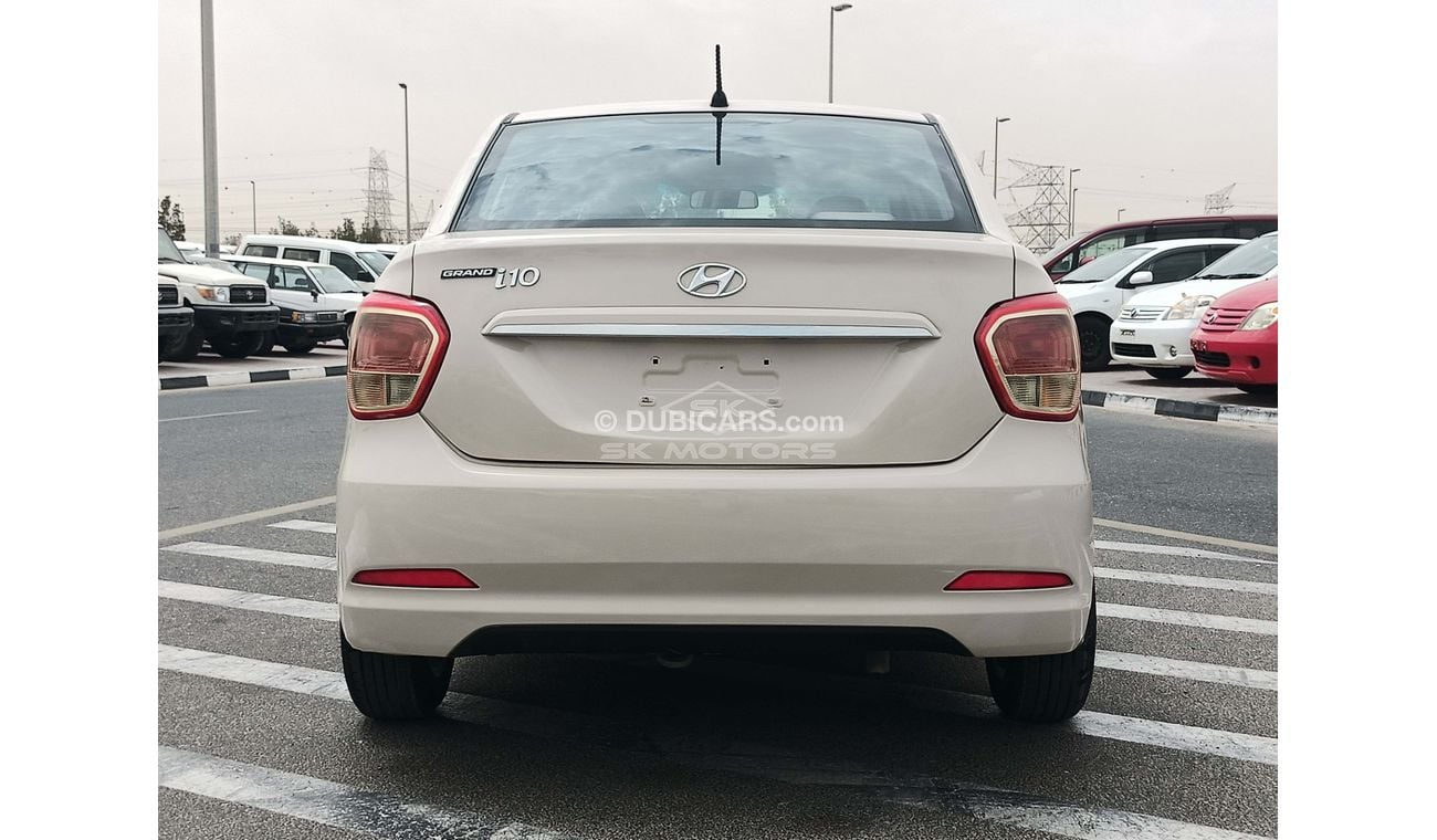 Hyundai Grand i10 1.2L, 14" Rims, Xenon Headlights, Fog Lights, Fabric Seat, Airbag, Headlight Aiming Knob (LOT # 828)