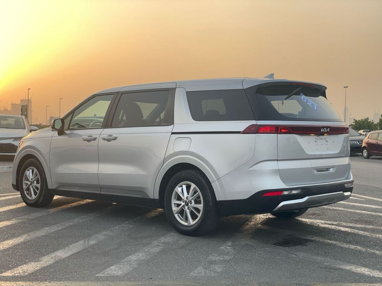 كيا كارنيفال 