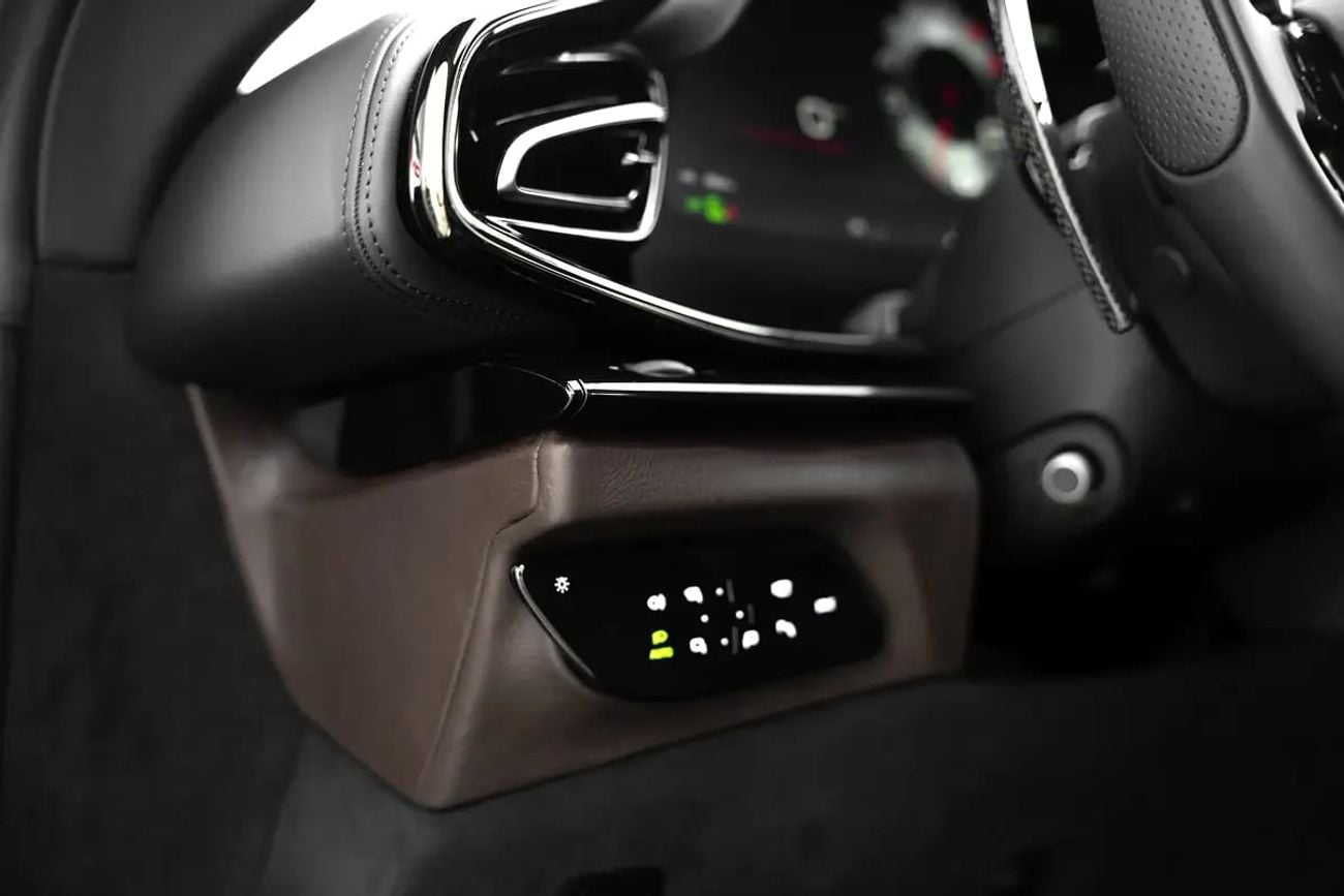 فيراري بوروسانجوي WITH 7 YEARS SERVICE CONTRACT