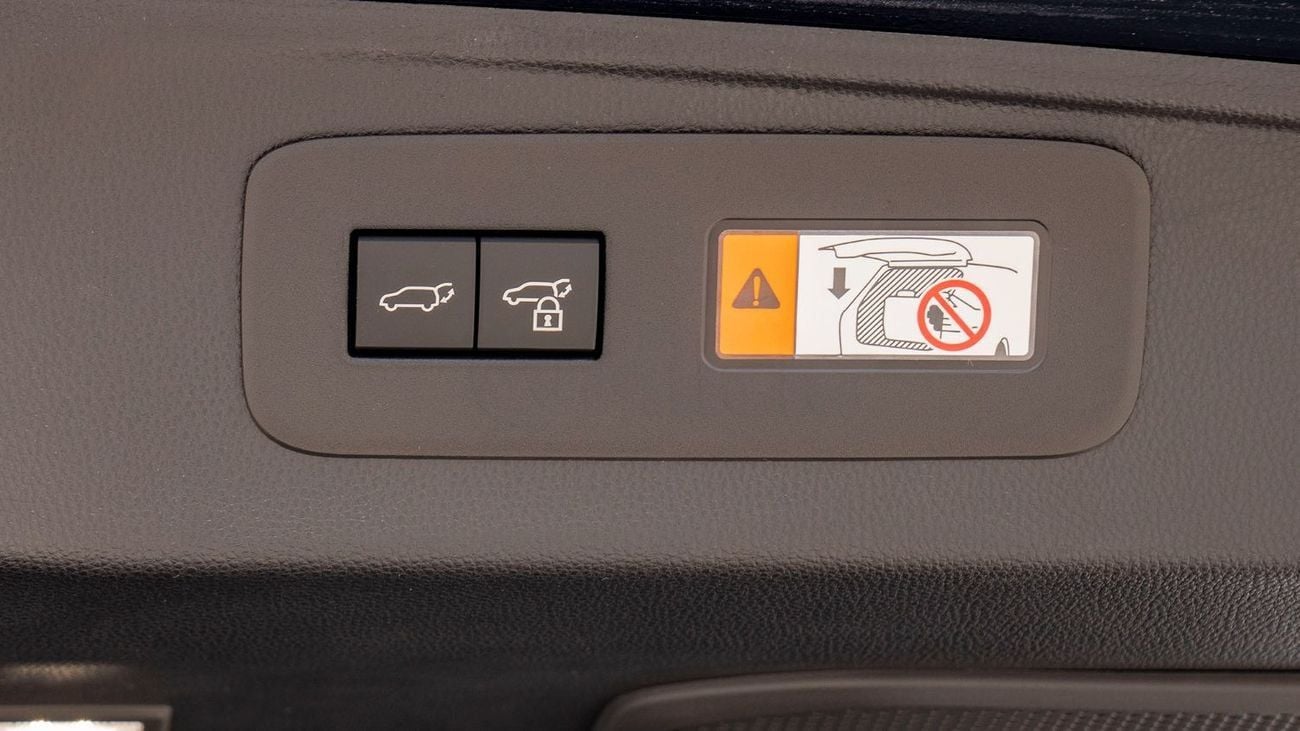 تويوتا برادو FULL OPTION  2.8 L