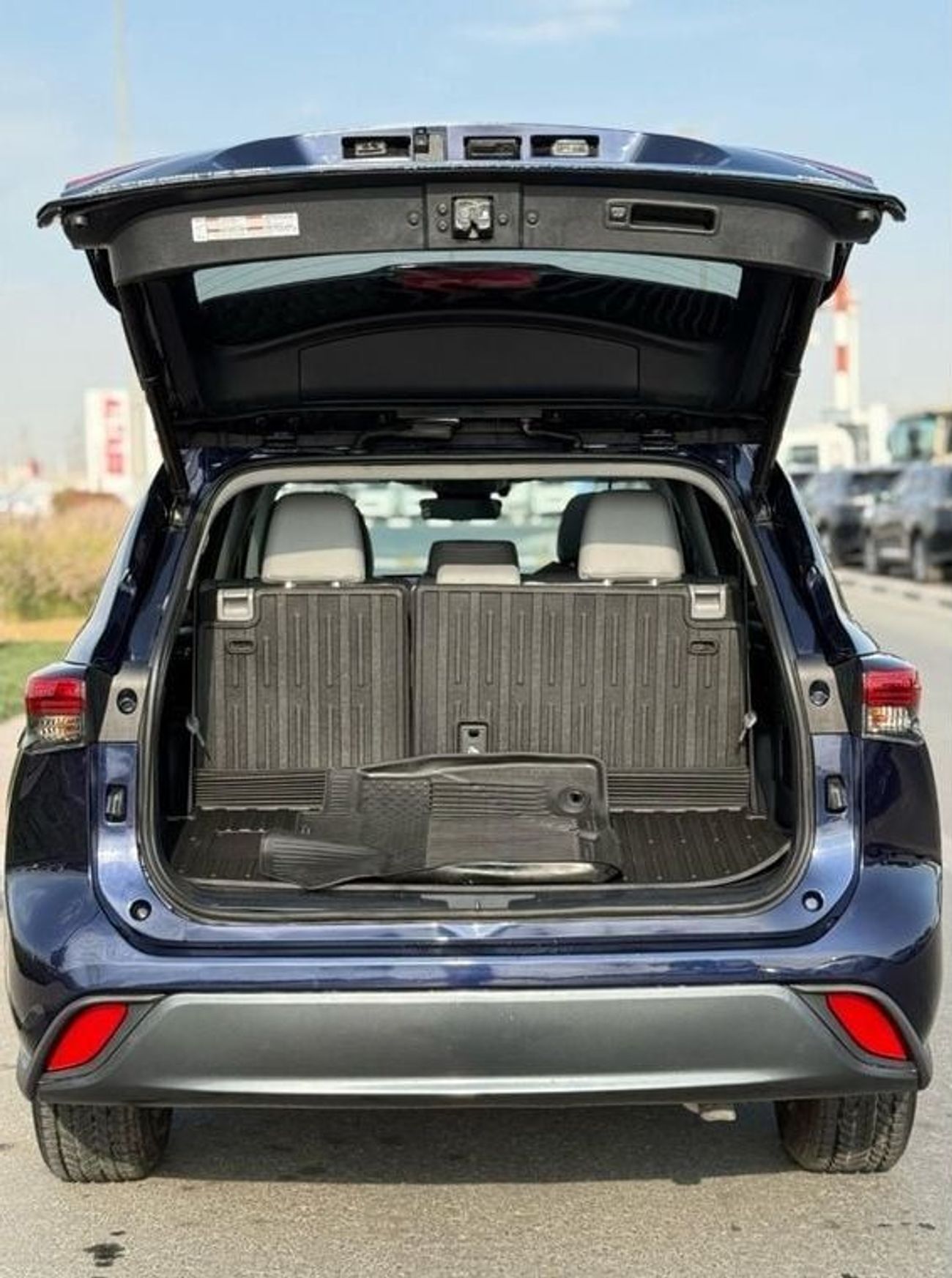 تويوتا هايلاندر Hybrid XLE leather, sunroof