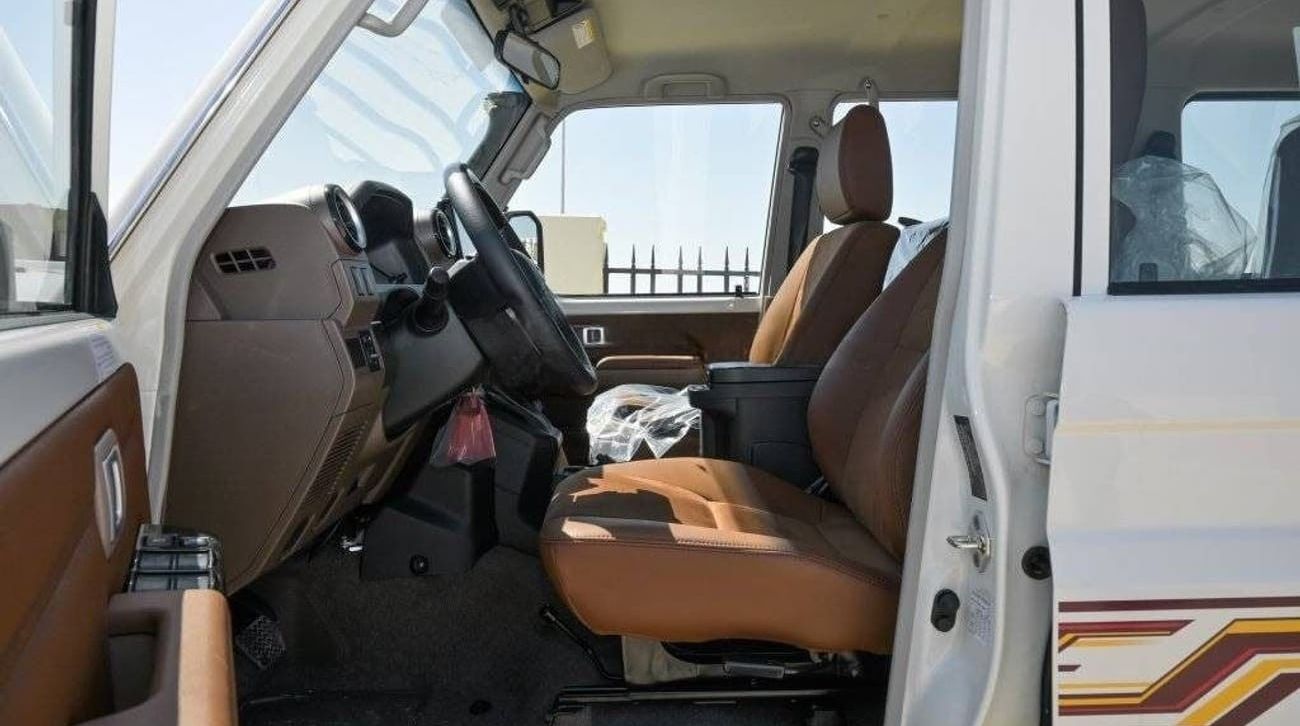 Toyota Land Cruiser 70 TOYOTA LC76 HARD TOP 5door 4.0L PETROL AT MY2025