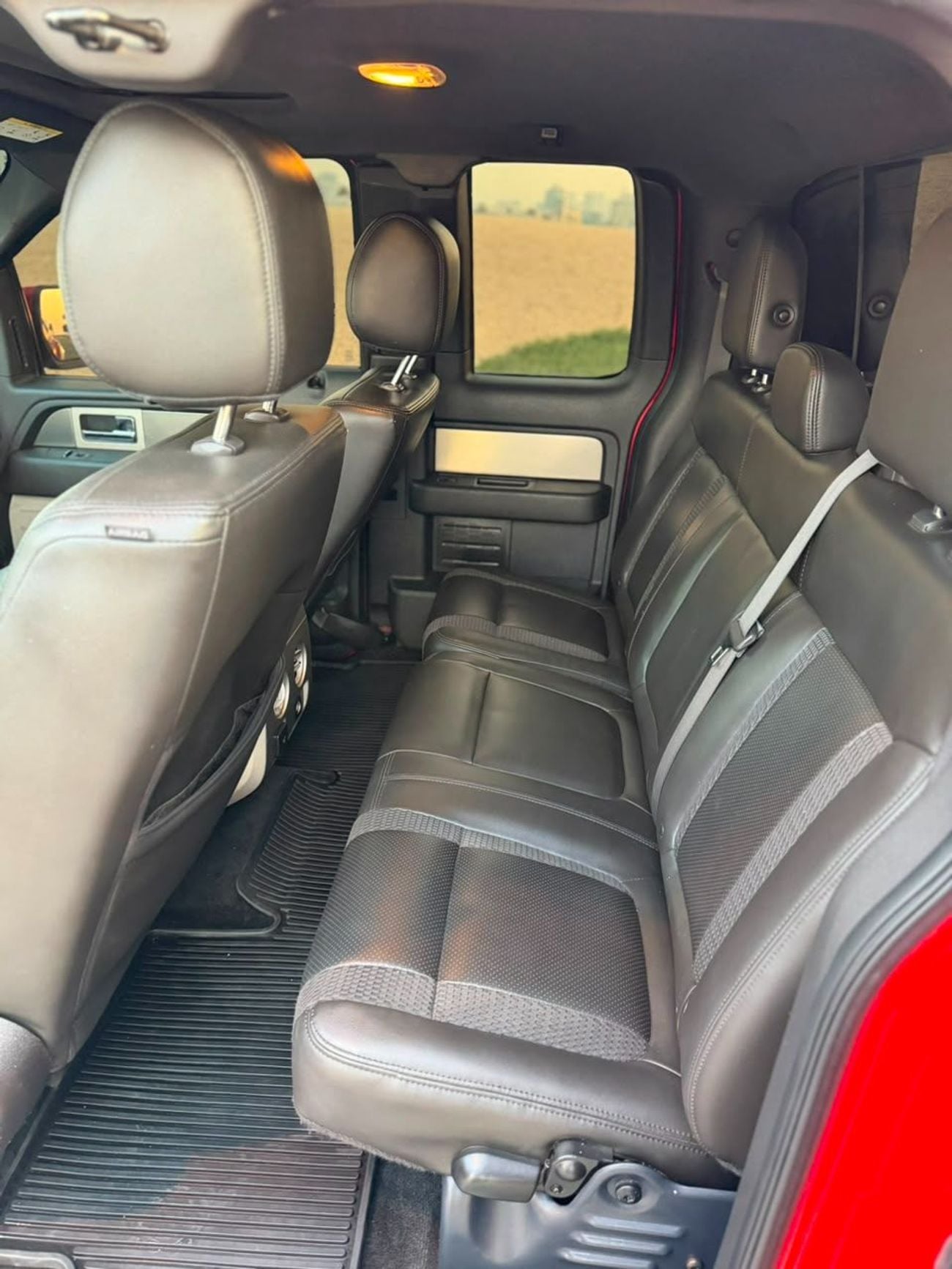 Ford F-150 SVT RAPTOR SUPER CAB