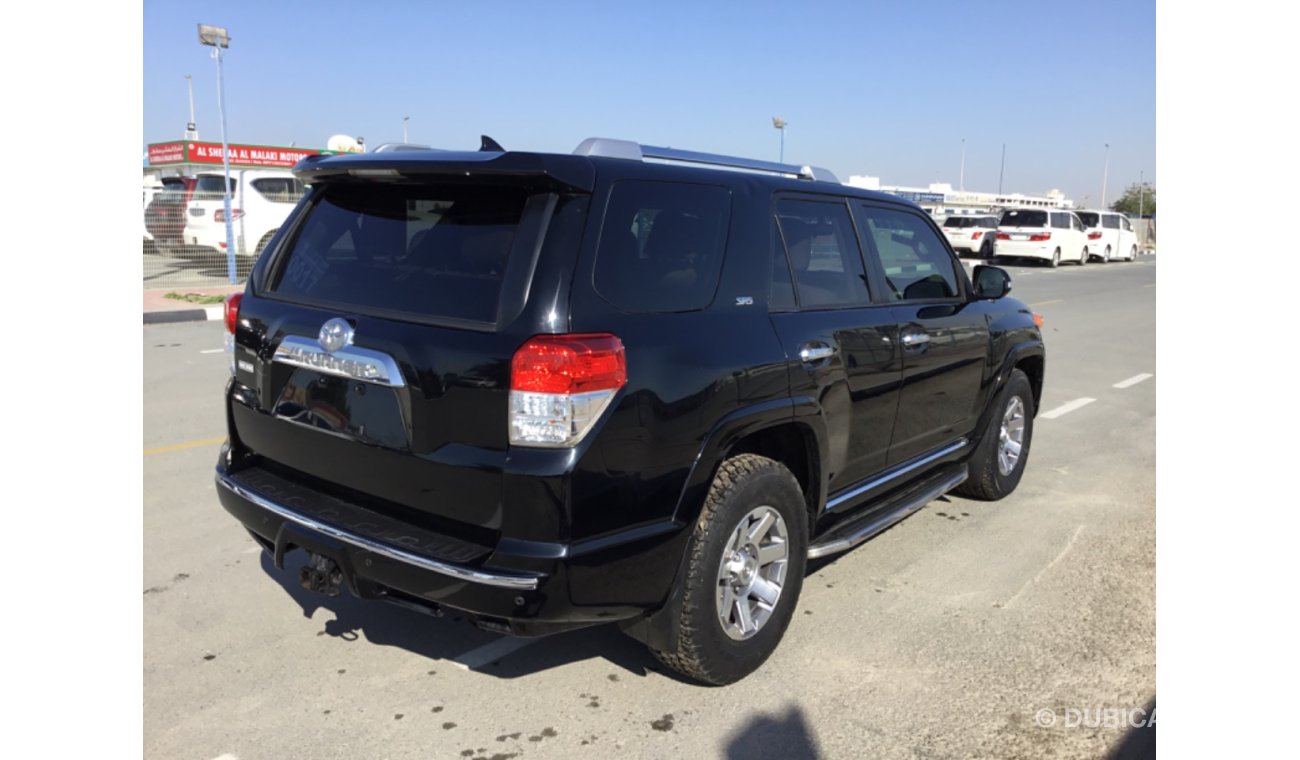 تويوتا 4Runner TOYOTA 4RUNNER 2013 BLACK 7 SEATER