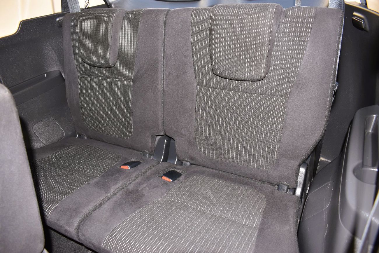 Mitsubishi Xpander Mid 1.5L