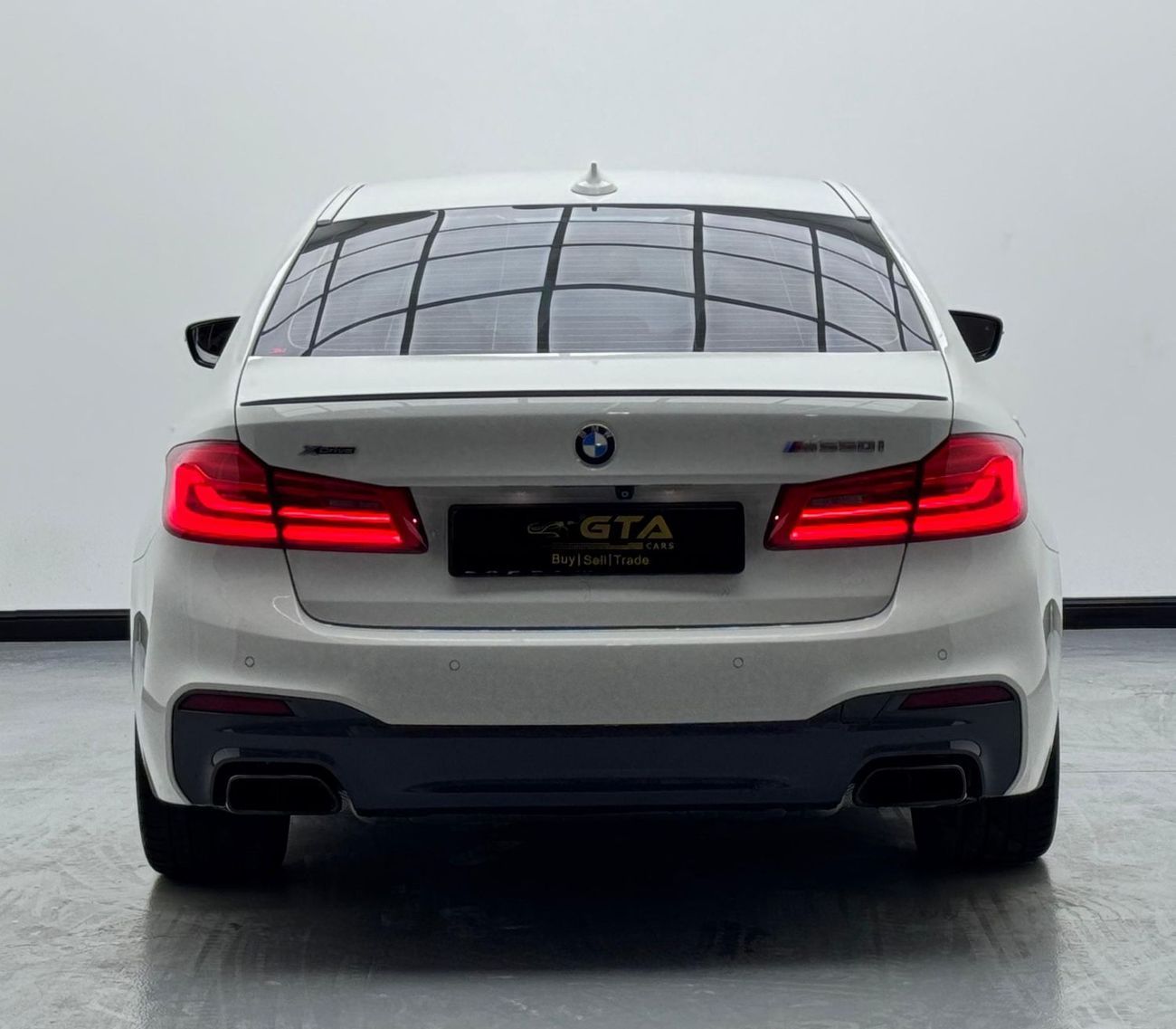 BMW M550i Std 4.4L 2018 BMW 550i xDrive M-Sport, Oct 2027 BMW Service Contract, BMW Service History, GCC