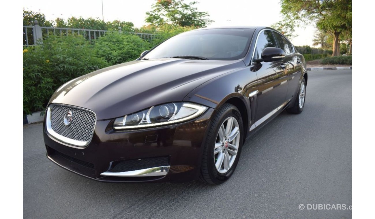 Jaguar XF Luxury - 2015 - GCC Specs - Immaculate Condition