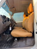 تويوتا لاند كروزر بيك آب 2018 Toyota Land Cruiser Pick up - Single Cabin - 4.0L V6 - AWD 4x4 - Patrol Manual - Fully Maintain