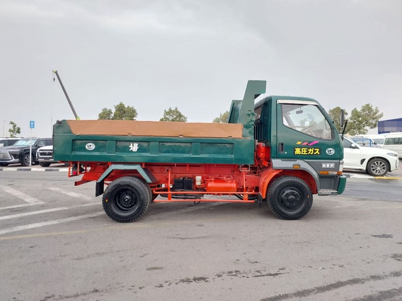 Mitsubishi Fighter (RAMADAN OFFER) MITSIBISHI FIGHTER MIGNON TRUCK RHD 1995 MODEL 8.2 L DIESEL MANUAL(PM01085)