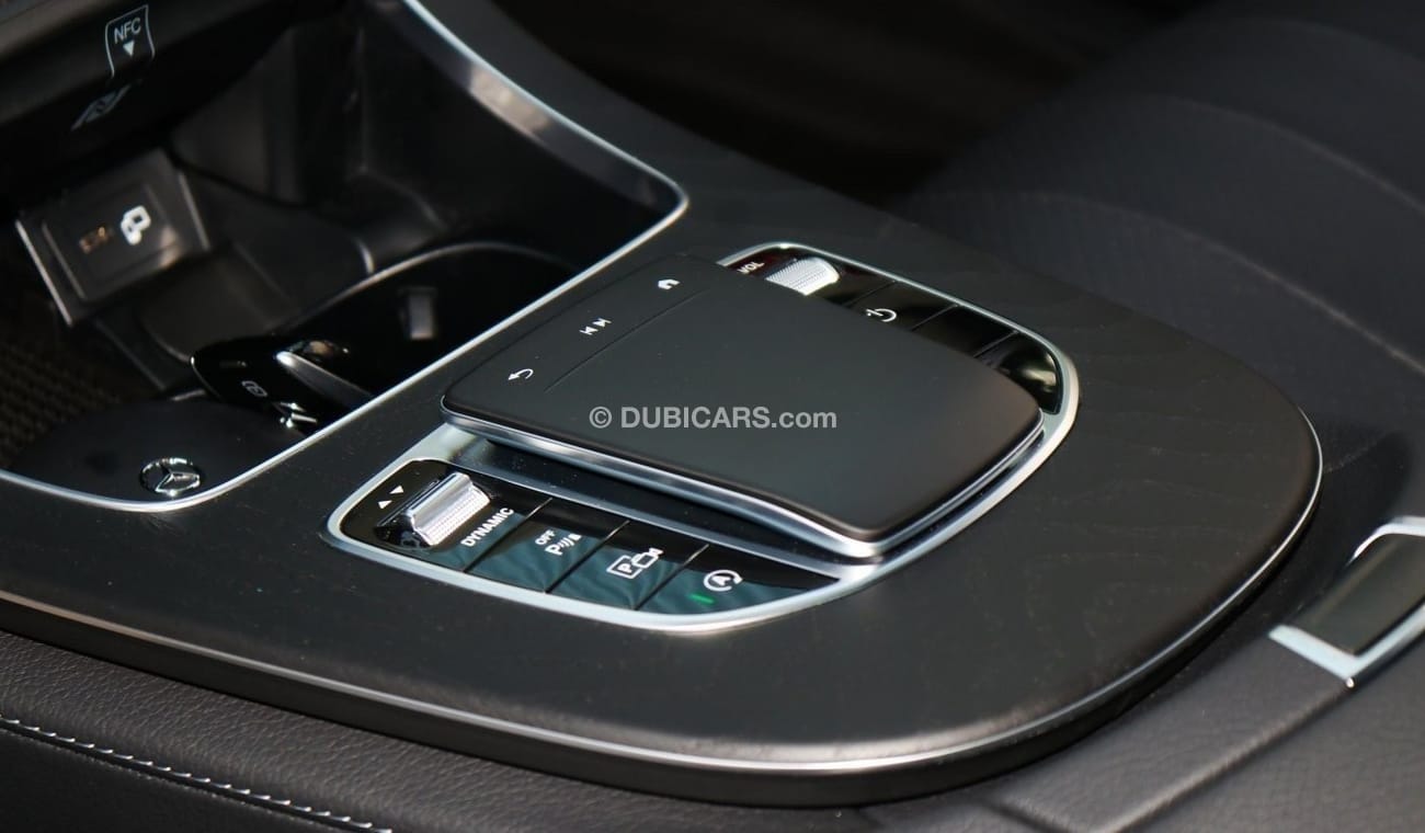 Mercedes-Benz E 350 AMG PACK 4Matic. Local Registration +10%