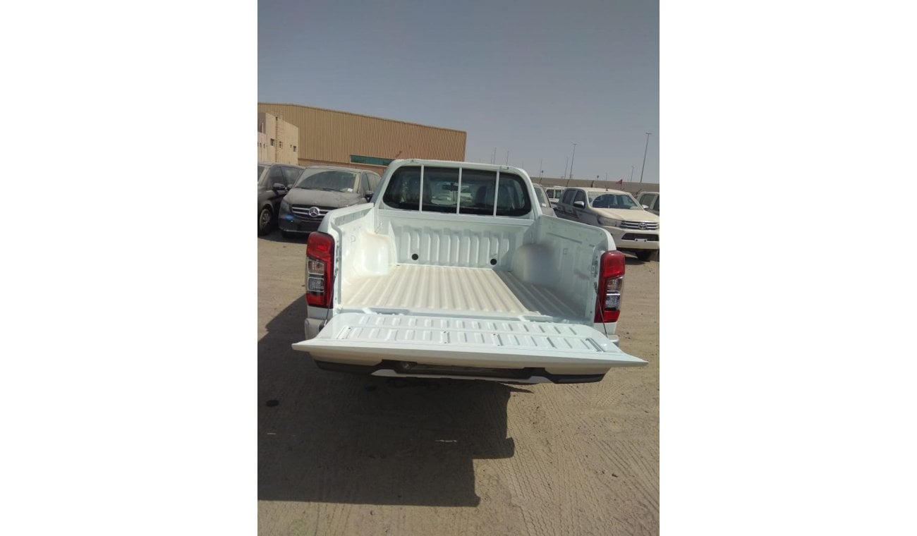 ميتسوبيشي L200 Diesel 2.4L M/T Chrome Package 4x4 Double Cabin Pickup