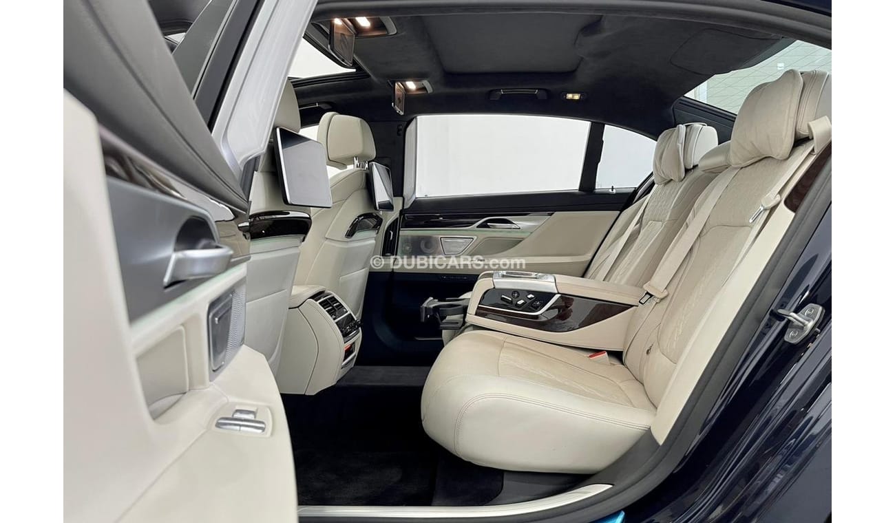BMW 750Li 2019 BMW 750 Li XDrive, Full Service History, Warranty, GCC