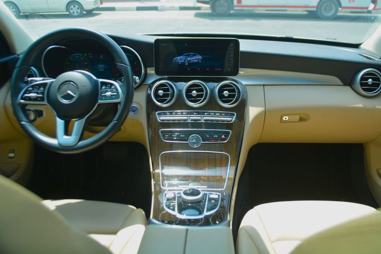 مرسيدس بنز C 300 STD