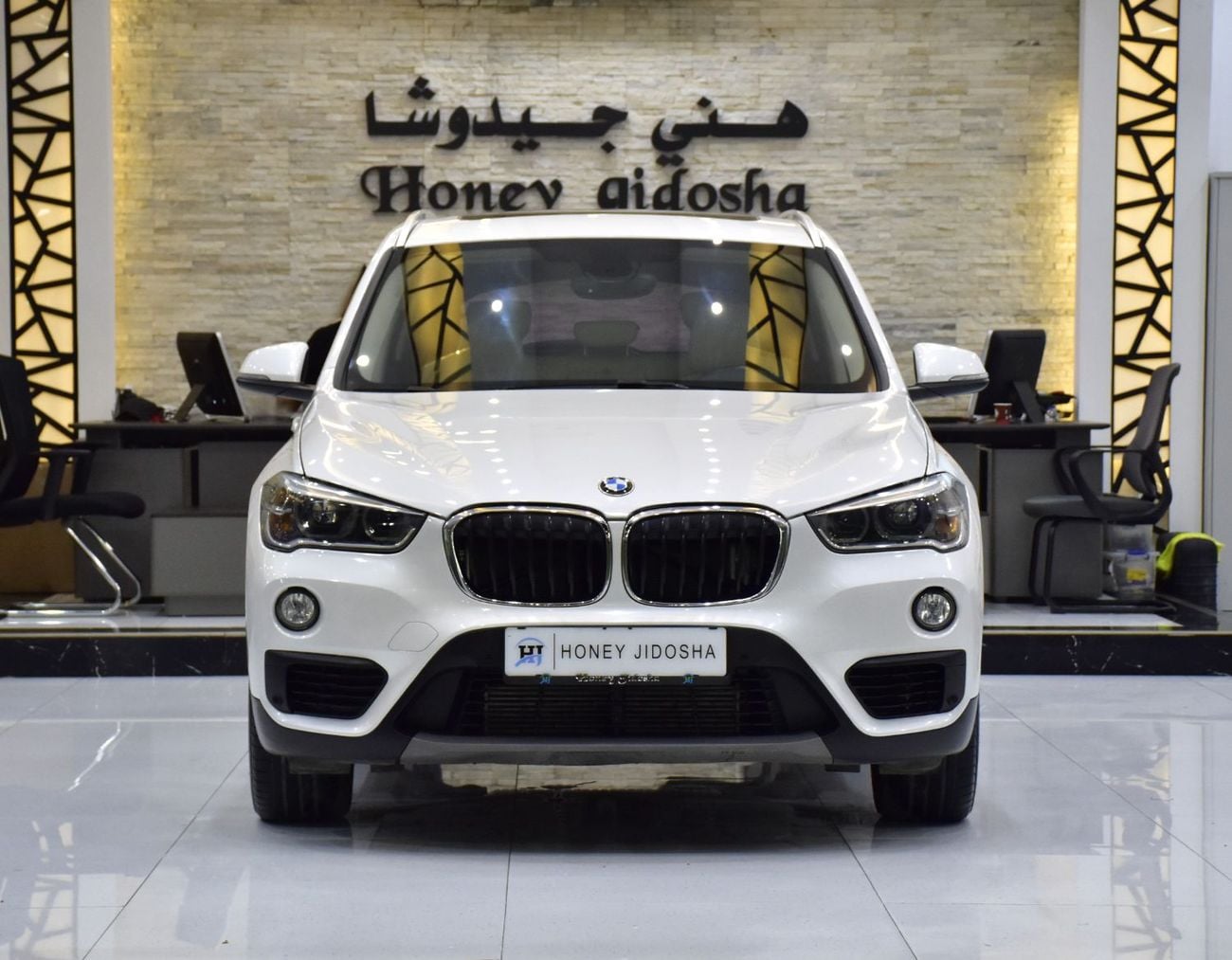 BMW X1 SDRIVE 20i EXCLUSIVE EXCELLENT DEAL for our BMW X1 sDrive20i ( 2017 Model ) in White Color GCC Specs