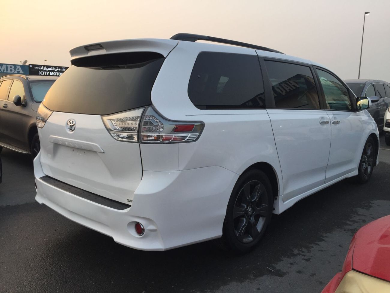Toyota Sienna Toyota Sienna 2016 – 3.5L V6 | Petrol | Automatic | American Specs