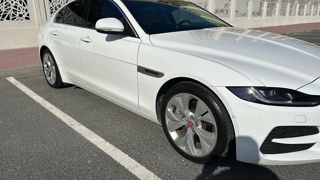 Jaguar XE