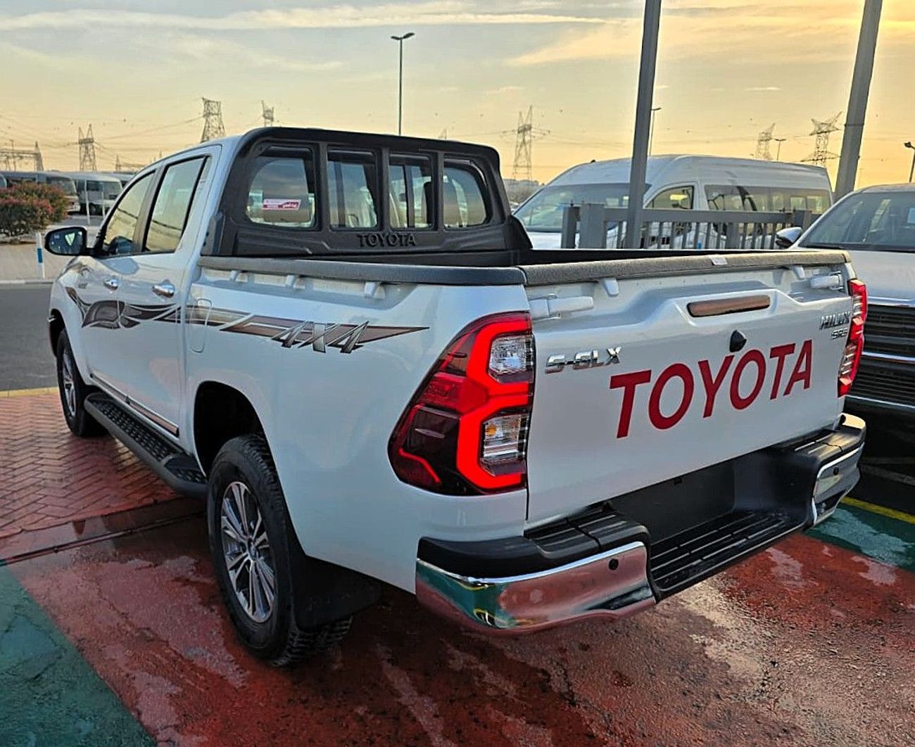 Toyota Hilux Toyota Hilux S GLX 2.7L AWD A/T White Color 2025