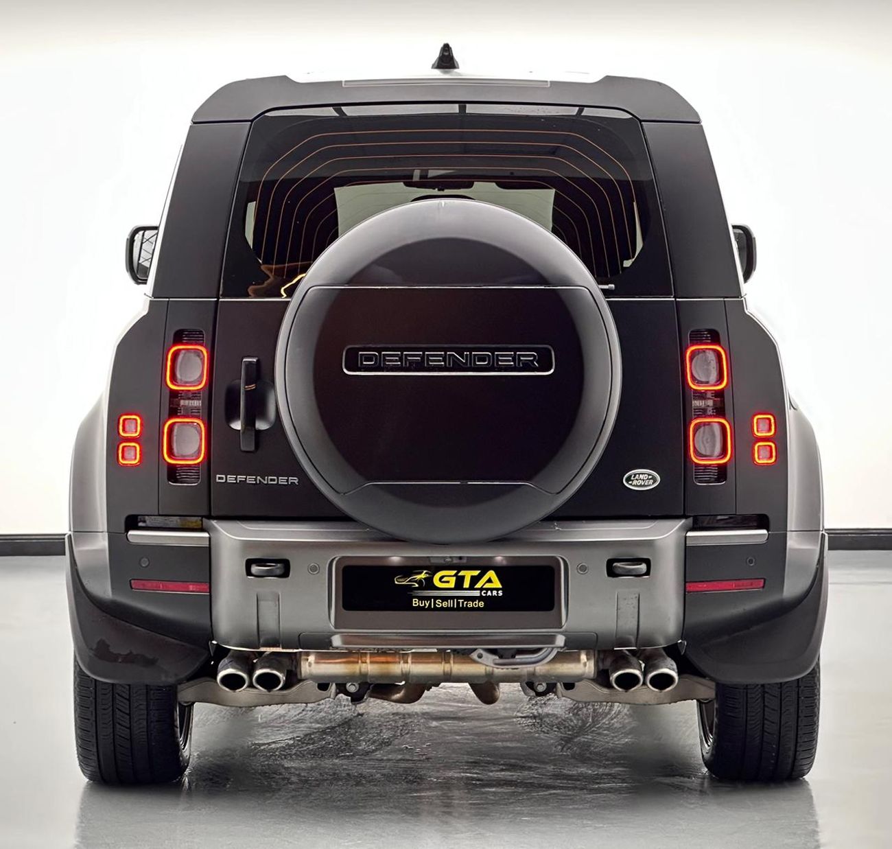 لاند روفر ديفندر 2022 Land Rover Defender 110 V8 Edition, Sep/2026 Land Rover Warranty, Nov/2027 Land Rover Service P