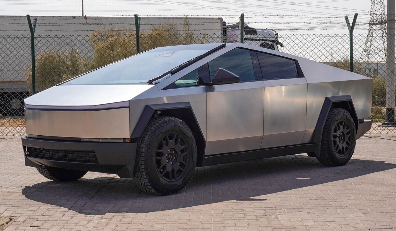 تسلا سايبرتراك FOUNDATION SERIES