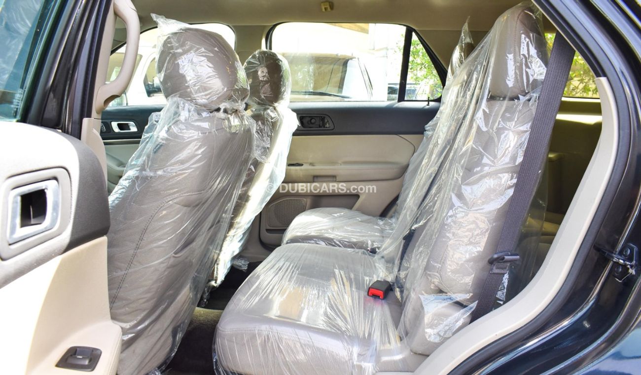 Ford Explorer 2014 model, agency paint, cruise control, rims, and sensors in excellent condition