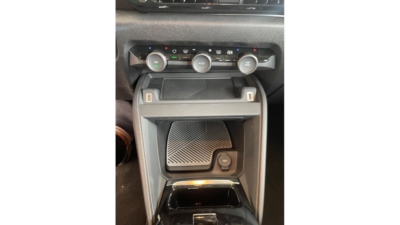 Citroen C4 Citroen C4- 1.2L- Turbo- 2024 | GCC | Brand New | 5 Years Warranty