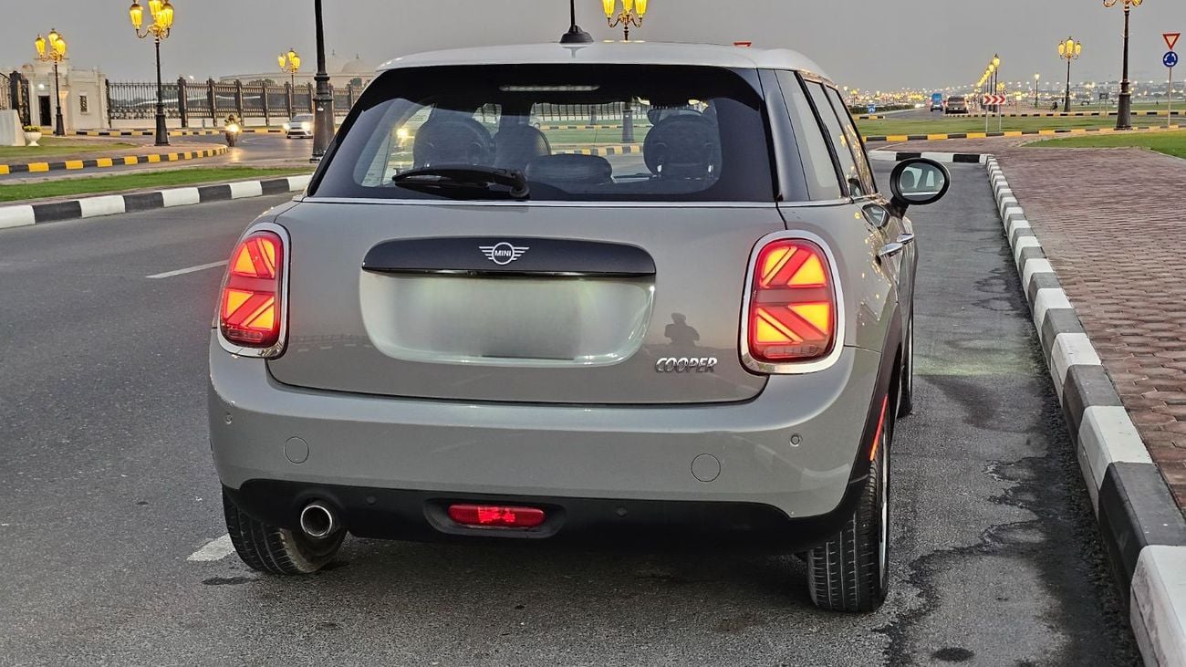 Mini Cooper Std 1.5L (4 Seater)