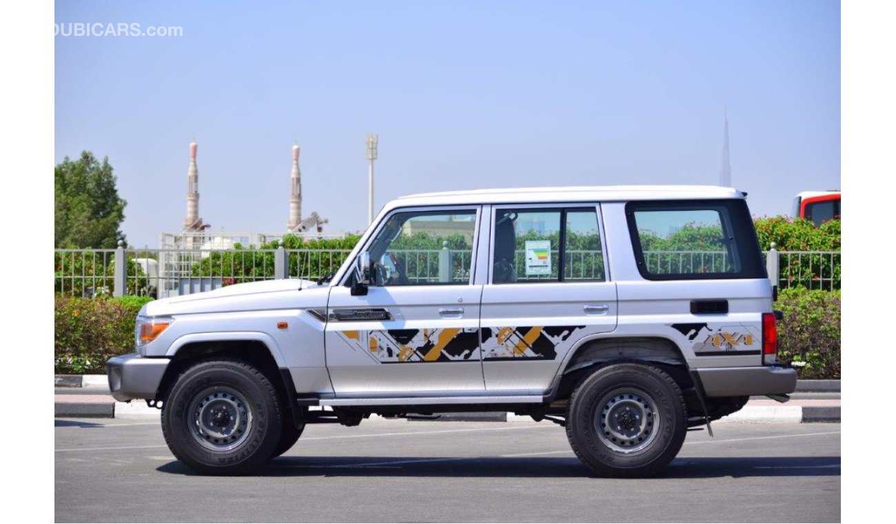 Toyota Land Cruiser Hard Top Price in Dubai 76 Hardtop V6 4.0L Petrol MT With Diff.Lock