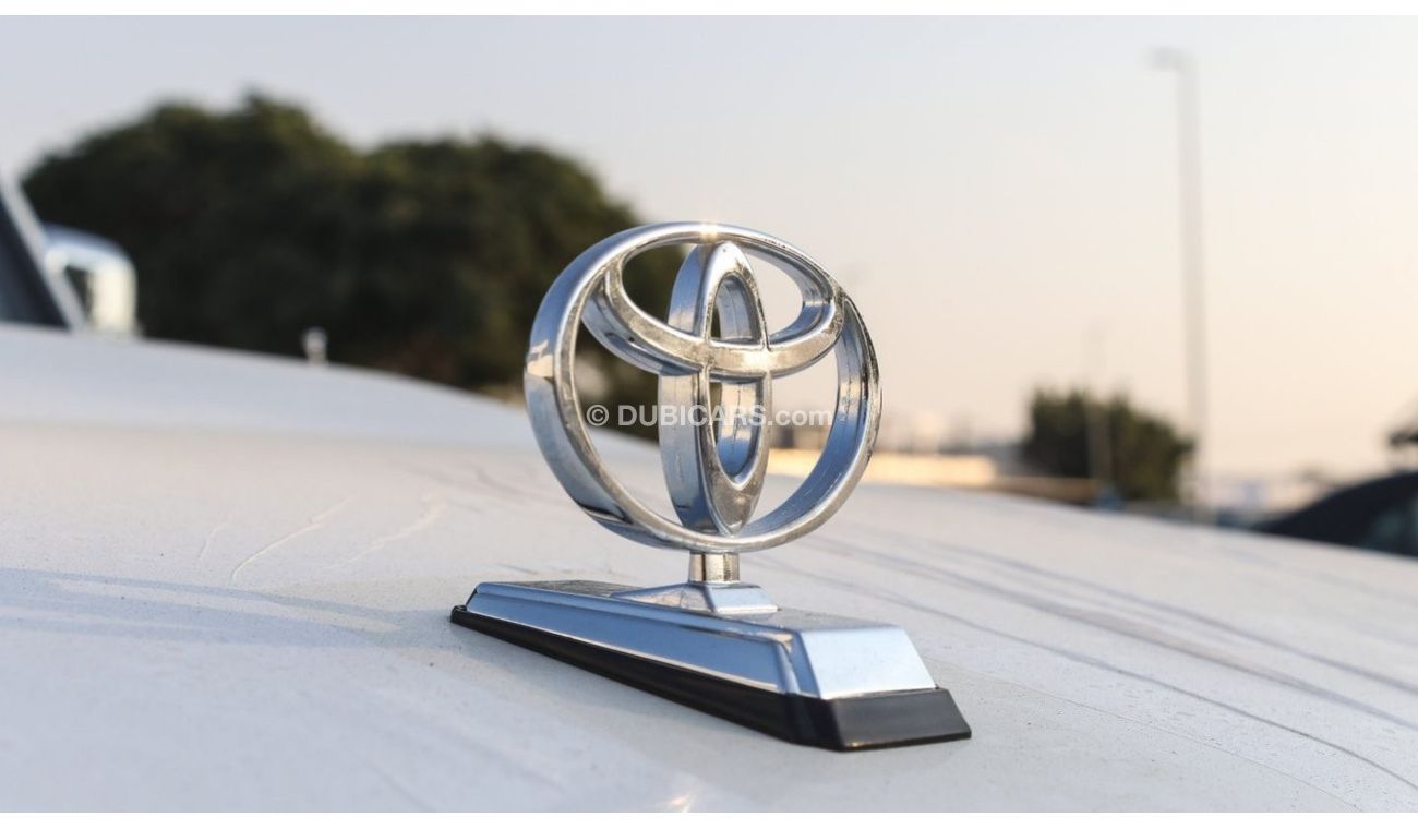 Toyota Land Cruiser Pick Up LX V6