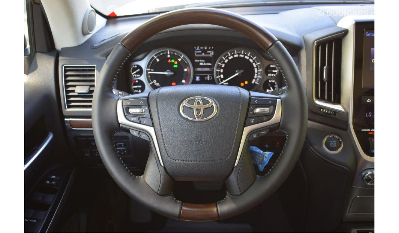 Toyota Land Cruiser 200 VXR+  V8 4.5L Diesel AT Executive Lounge