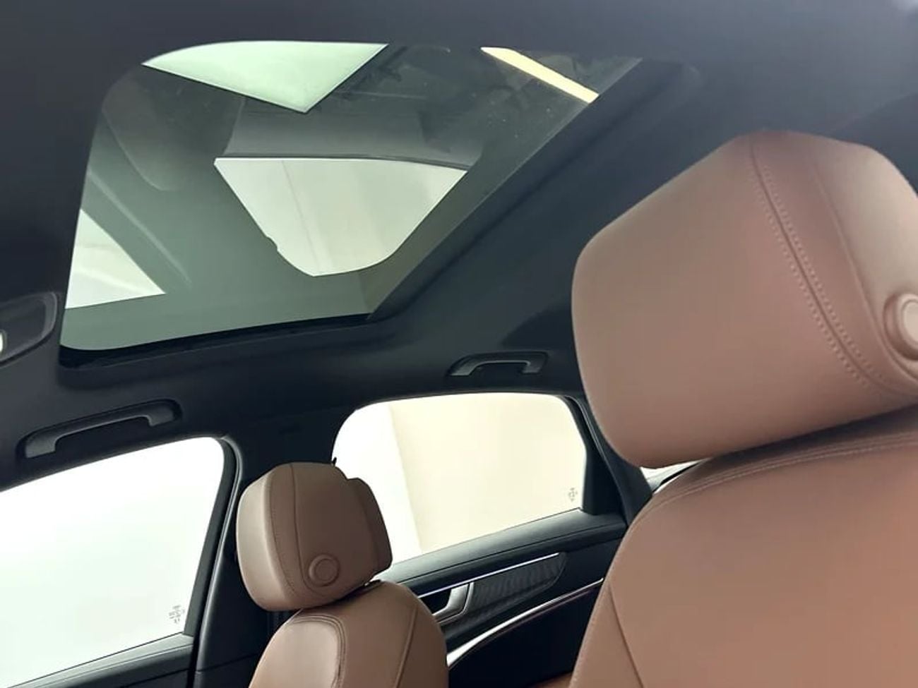 أودي A6 40 TFSI ADVANCED Sedan 40 TFSI 190hp Progress (Ref# 063193)