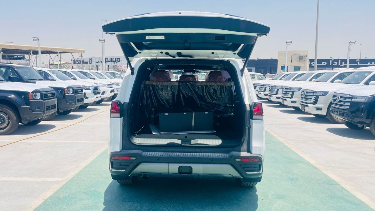 Lexus LX600 SIGNATURE