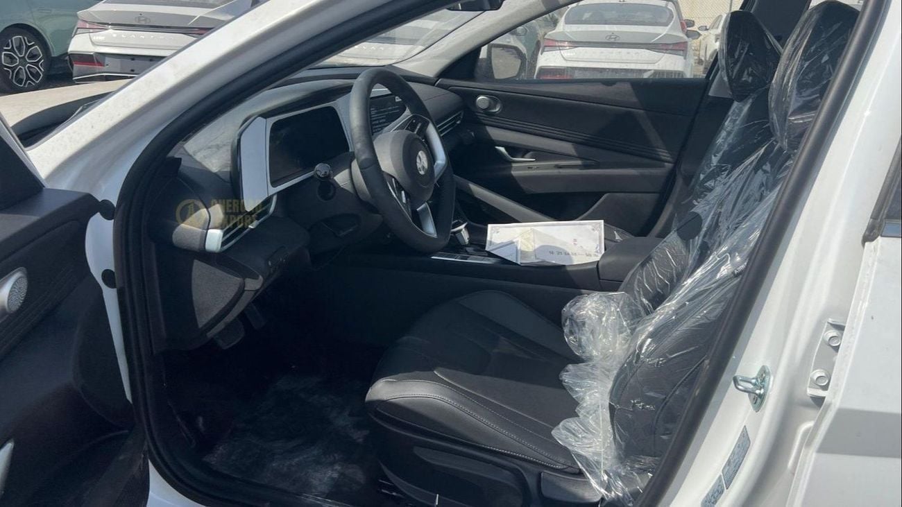 هيونداي إلانترا Export only to dealers 2025 Hyundai Elantra 1.5L - 0KM