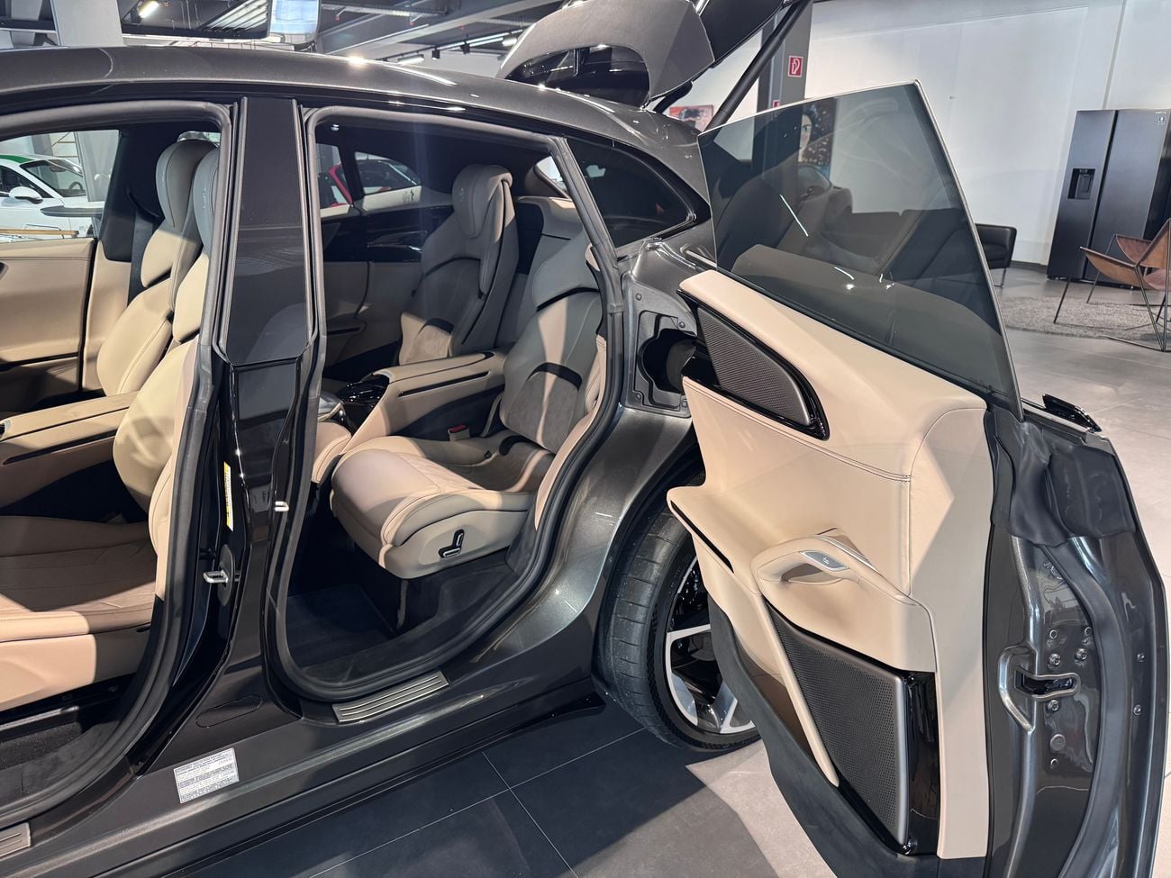 Ferrari Purosangue Base